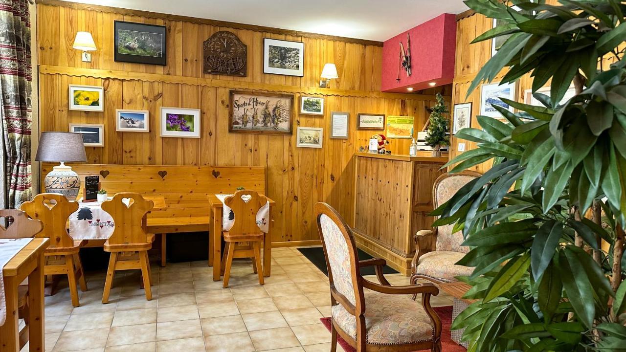 Hotel Quin Te Va Cauterets Dış mekan fotoğraf
