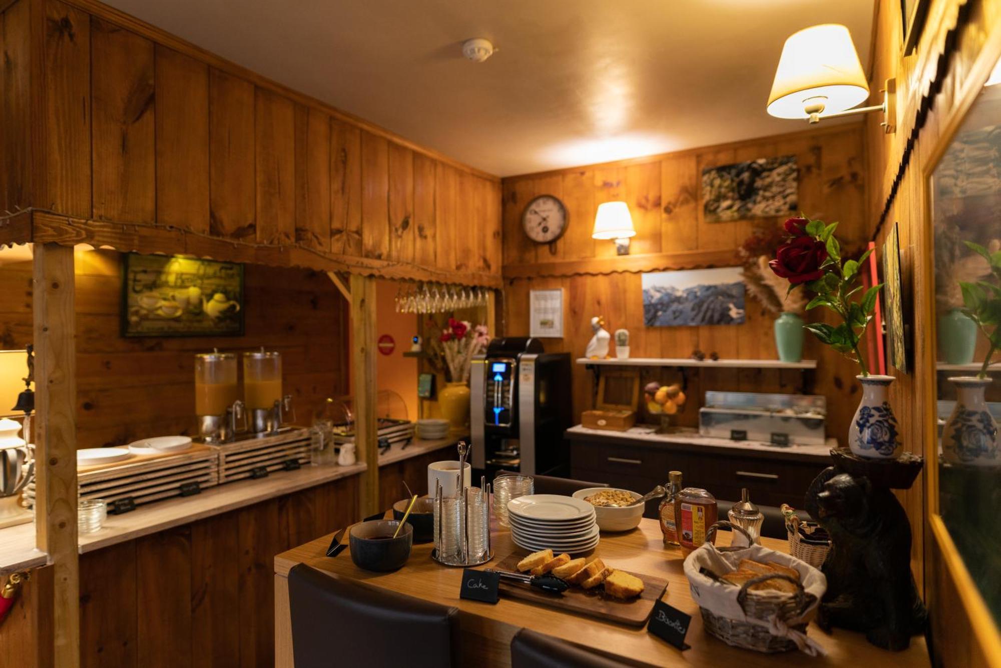 Hotel Quin Te Va Cauterets Dış mekan fotoğraf